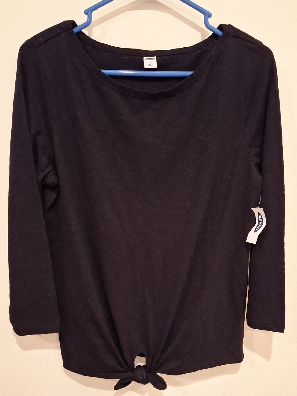 Old Navy Black Long-Sleeve Front Knot Top